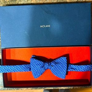 NEW Handmade Molani Bow Tie Italian 100% Silk Geometric Pattern Blue Mens